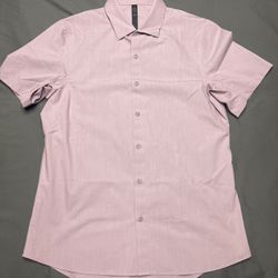 Men's Lululemon Lavender Button Up Short Sleeve Shirt - Size Medium