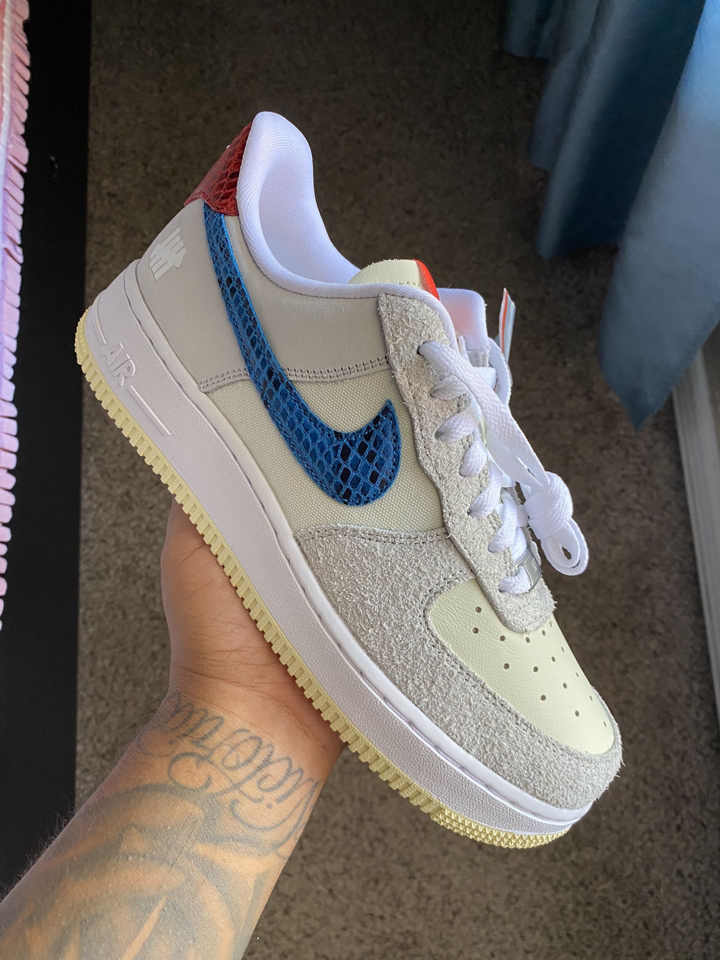 Nike Air Force 1 Undefeated 5 On It Dunk vs AF1  