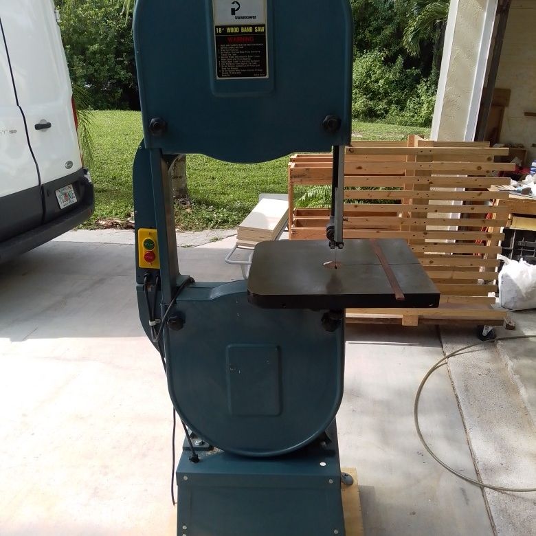 Band saw