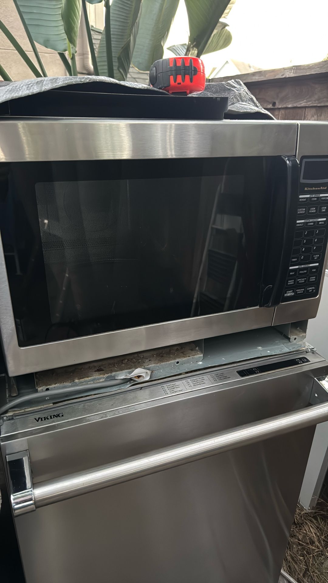 Kitchen aid Microwave 22.5 X 16 High