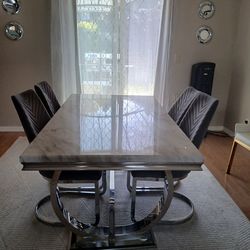 Dining table set with 4 velvet Grey chairs
