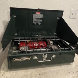 Vintage 08/93 Coleman The Powerhouse Model 413H 2-Burner