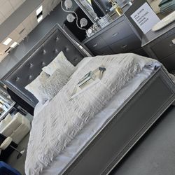 ✨️4pc Queen, King Bedroom ✨️ Furniture Sectionals, Dining Avail 