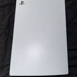 1TB PS5 - 2 Controllers, 1 Razer Bluetooth Headset , Firecuda Internal Drive , and All Cables Included