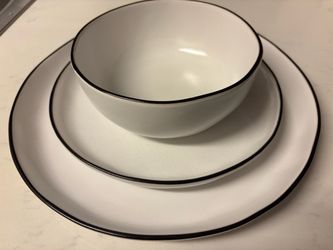 Crate and Barrel Plates