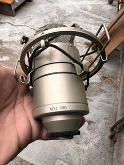 Microphone