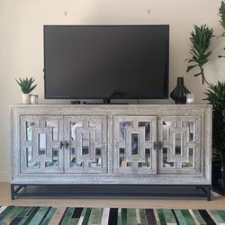 Artemis 4 Door Media console / Credenza / Sideboard