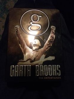 Garth Brooks The Entertainer
