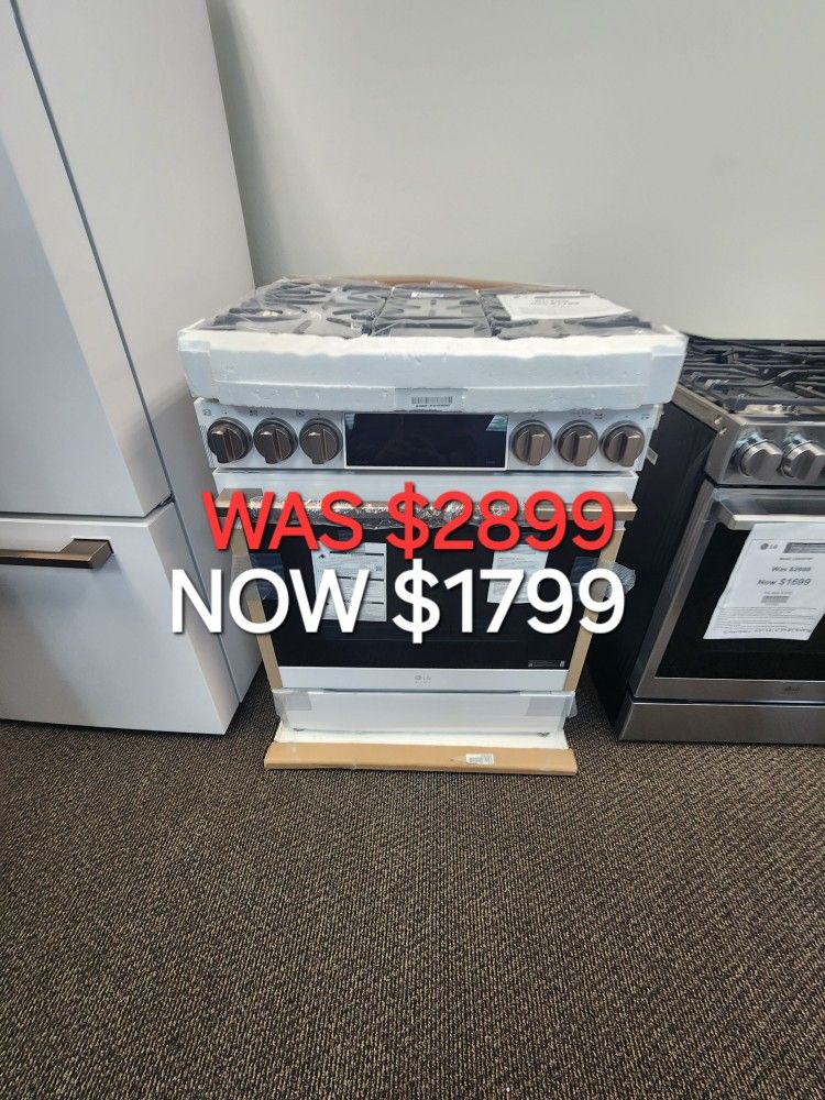 STUDIO 6.3 Cu. Ft. Slide In Gas Range In Essence White With Probake Convection, Easyclean, Instaview And Air Fry