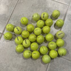 30x Yellow Titleist AVX Golf Balls 