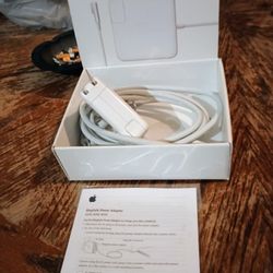 Apple 85W MagSafe 2 Power Adapter (for MacBook Pro with Retina display)