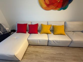 Throw pillow