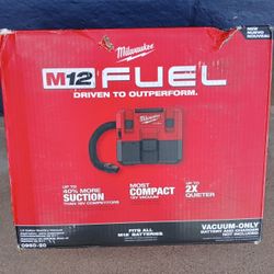 VACUUM MILWAUKEE M12 TOOL ONLY 