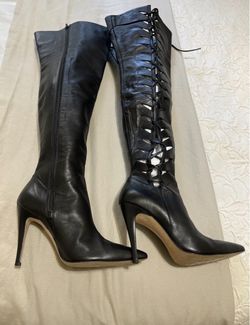 Manolo Blahnik size 8 Black Leather Knee High Lace-Up Pointed Toe Boots