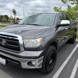 Toyota Tundra 2012