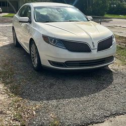 2013 Lincoln MKS