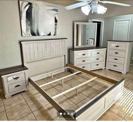 Queen size bed