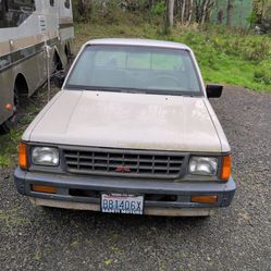 1990 Mitsubishi Mighty Max for parts