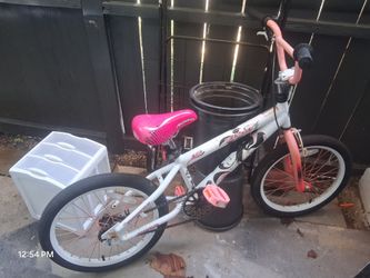 Avigo 18" Girls Kids Bike