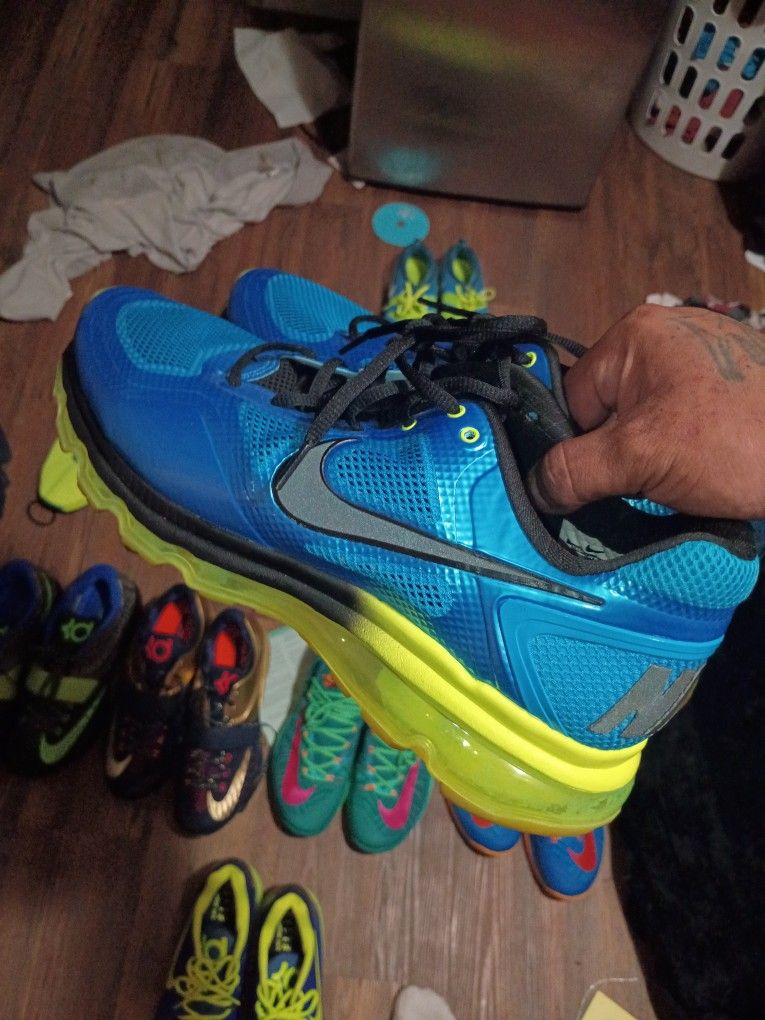 Mens Nike Shoes Size 13