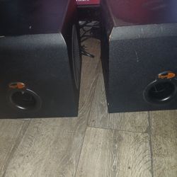 Powered Subwoofers 