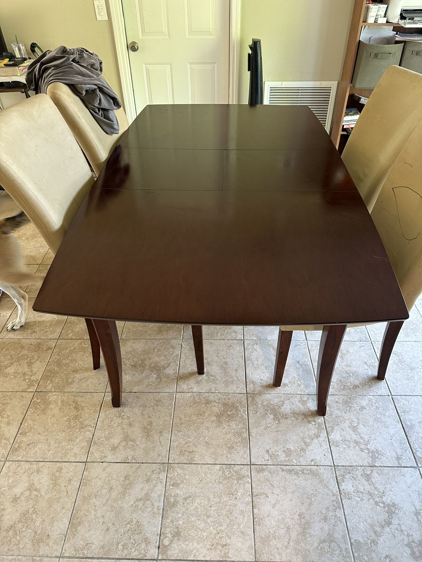 Free Dining Room Table And Chairs for Sale in Ruskin, FL OfferUp