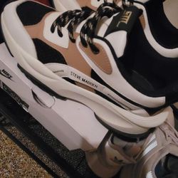 Steve Madden Sneakers