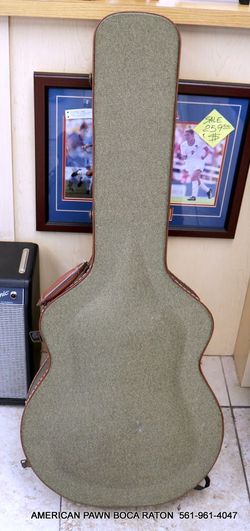 Stagg GCX  Tweed Deluxe Hard case for jumbo/dreadnought Acoustic Guitar Used good condition 