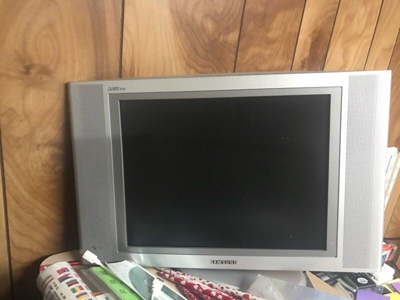 Small Desk TV