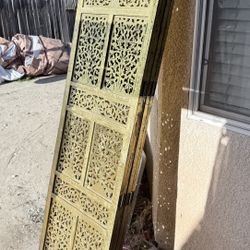 Golden Privacy Fence Crafted In India