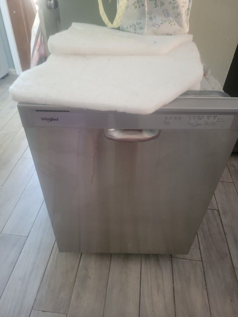Whirlpool Dishwasher