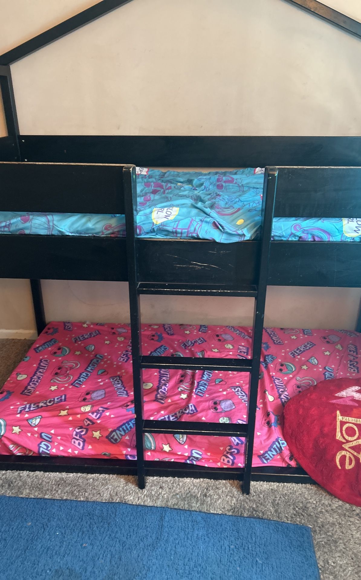 Twin Size Bunk Bed (black)