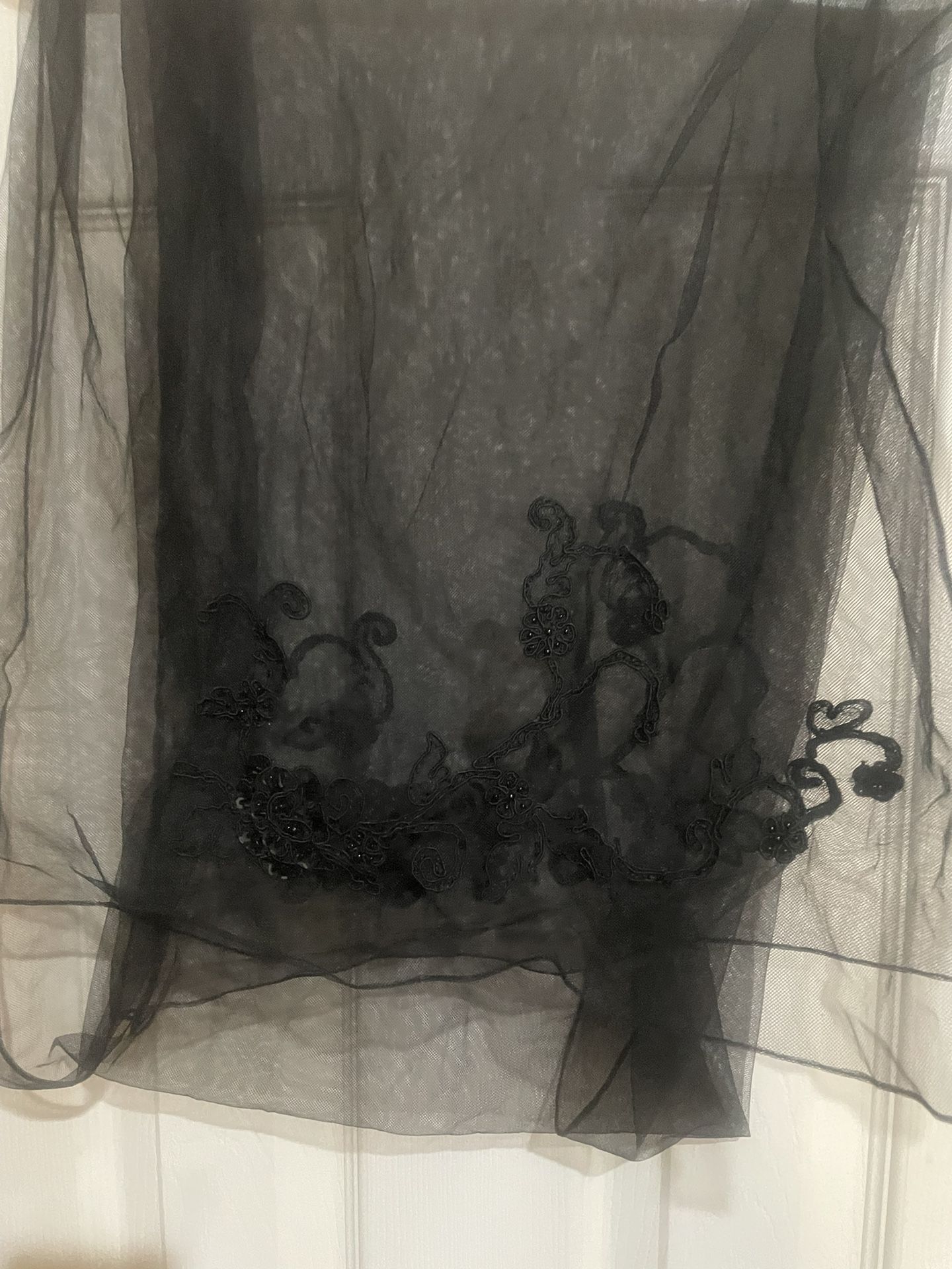 Black Lace Mesh/Mourning/ Wedding Veil Halloween Party Veil 72”