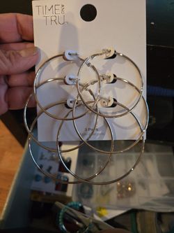 New Earrings $3