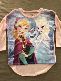 Disney Frozen Elsa & Anna Size Medium Shirt
