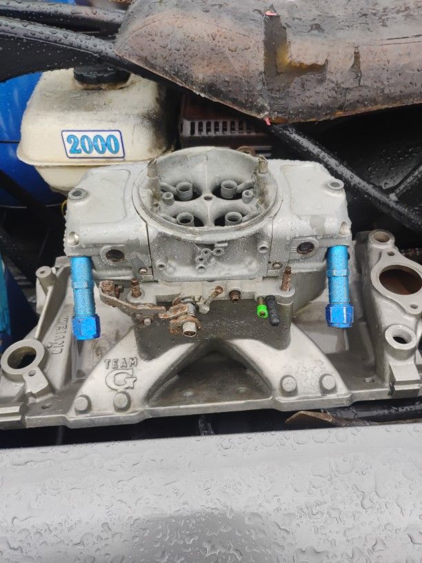 Intake And 1150 Dominator Carburetor