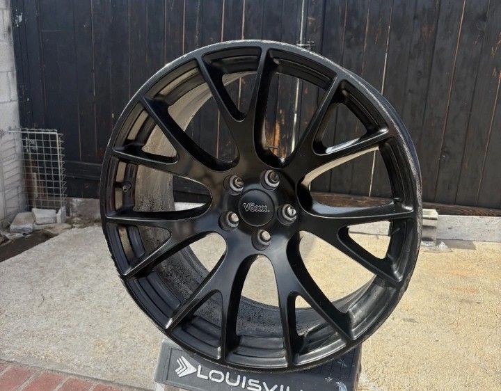 20x9 Voxx  Wheels 