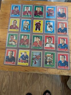 Vintage 1959 hockey card complete set