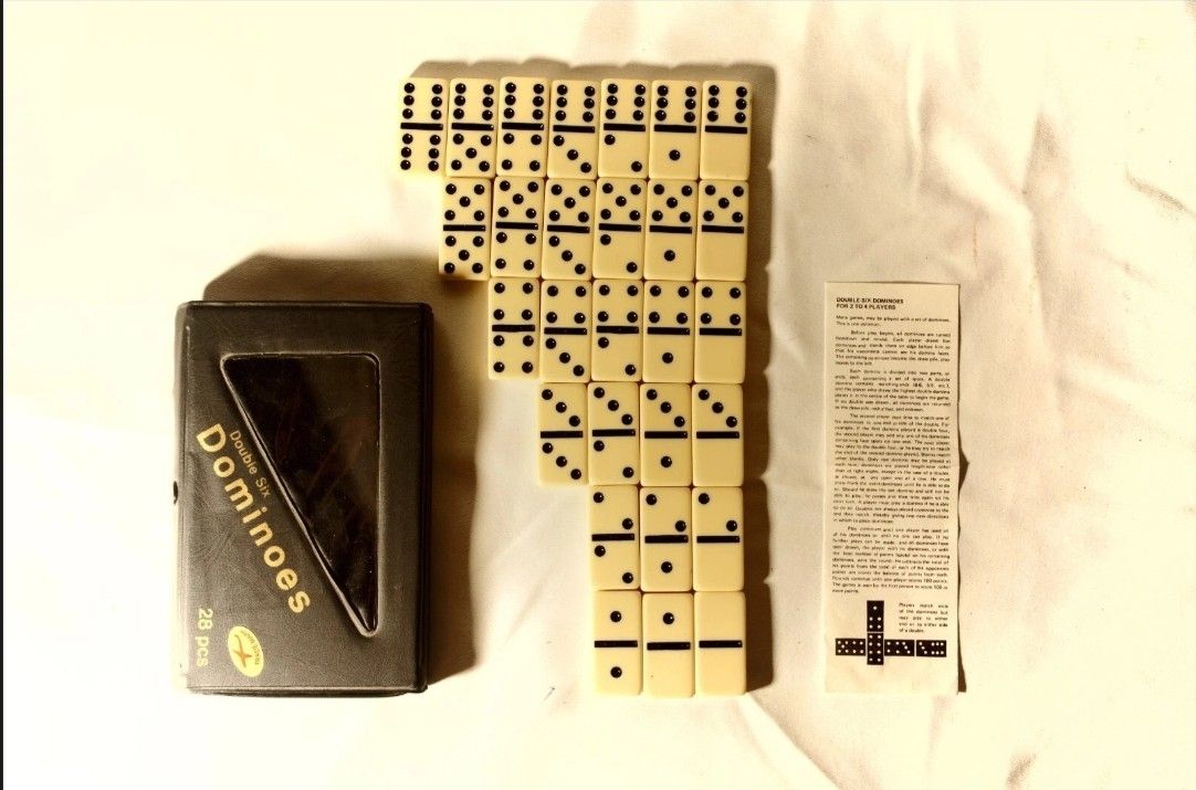Cardinal Premium Double 6 Dominoes Set, Classic Domino Game, Vinyl Case 28 Tiles