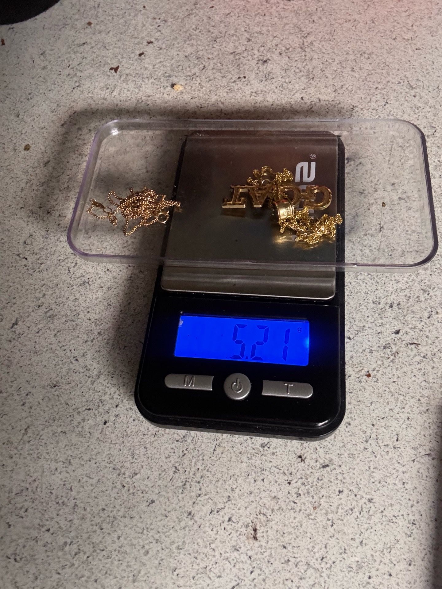 2 chains and charms weight in pic