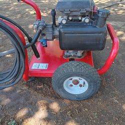 Pressure Washer 2600 Great Condition 