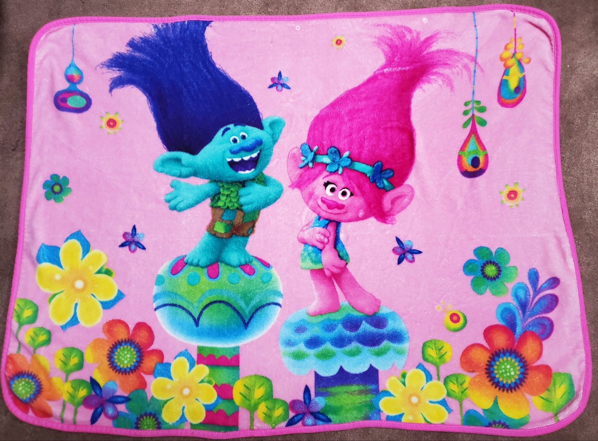 Trolls blanket