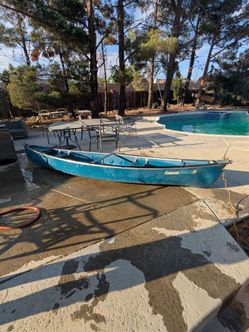 Coleman Ram-X 13 Canoe – 13ft Starter Boat (Minor Hairline)