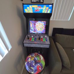 Marvel vs capcom 2 arcade1up cabinet with  mvc1 stool