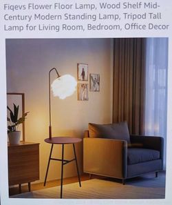 The Fiqevs Flower Floor Lamp with Wood Shelf is a mid-century modern style standing lamp featuring