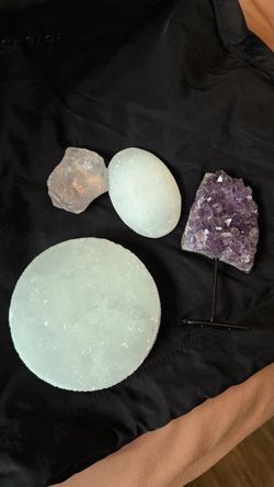 Crystal and Gemstone Collection – 4 Pieces