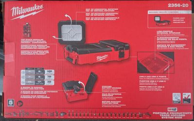 Milwaukee M12 PACKOUT Flood Light with USB Charging