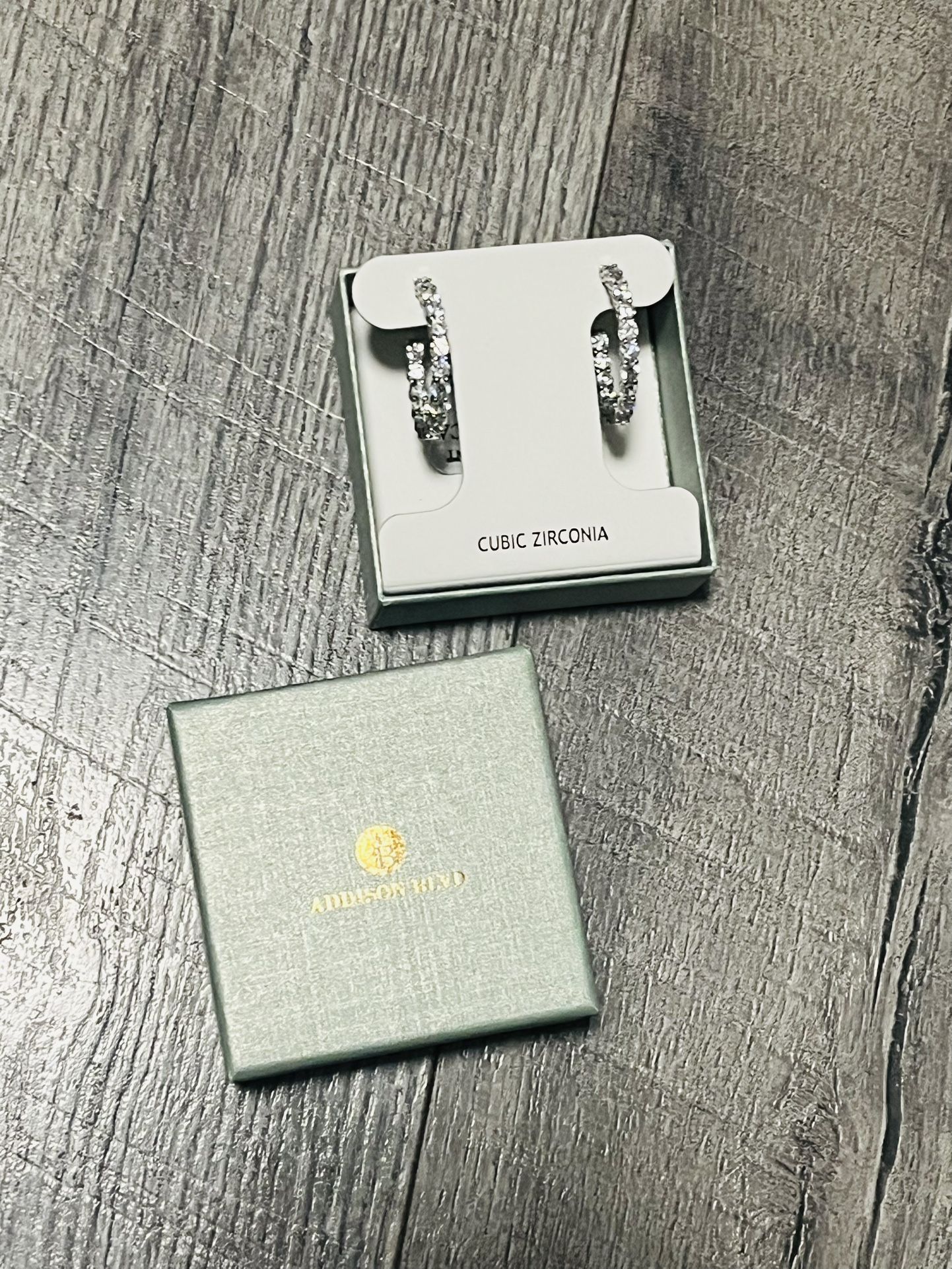 NEW SILVER CUBIC ZIRCONIA HOOP EARRINGS
