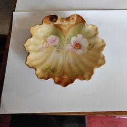 Antique Porcelain Shell Dish