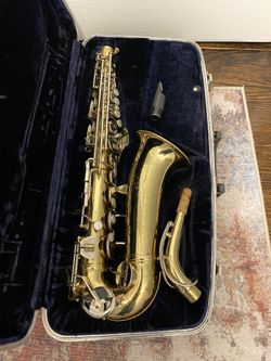 CONN ALTO SAXOPHONE